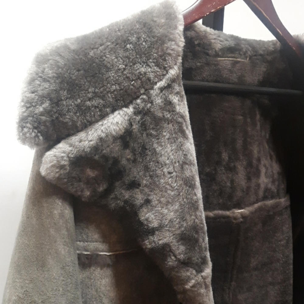 Vintage Shearling Sheepskin Coat - Picture 5 of 7